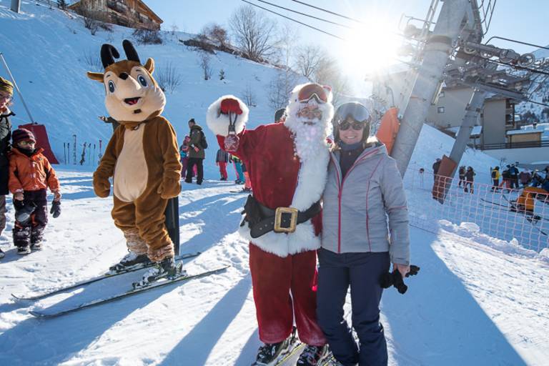 Father Christmas skiing with Valmy image1