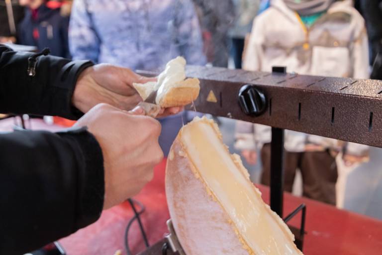 Raclette sandwich tasting image2