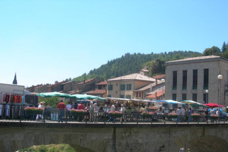 Market image1
