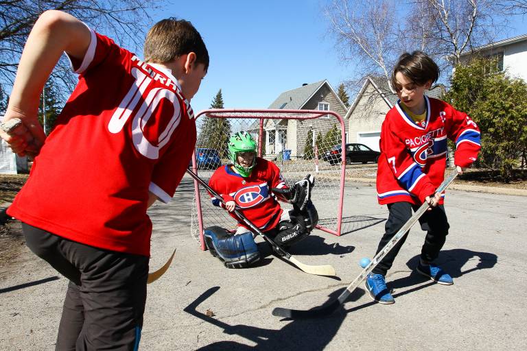 Street Hockey : L’énergie du hockey… en plein air ! image1