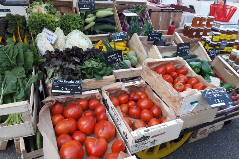 Le marché de producteurs des Bauges image1