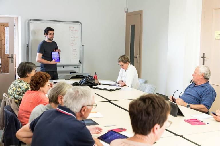 Atelier jeunes - Conseillers numériques Grand Chambéry image1