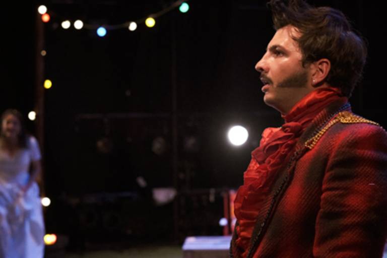 Théatre : "Le jeu de l'amour et du hasard" de marivaux par le collectif l'Emeute image1