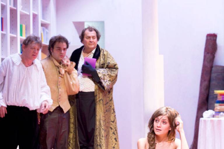 Théâtre au cinéma : les femmes Savantes -  Retransmission en direct de La Comédie Française image1