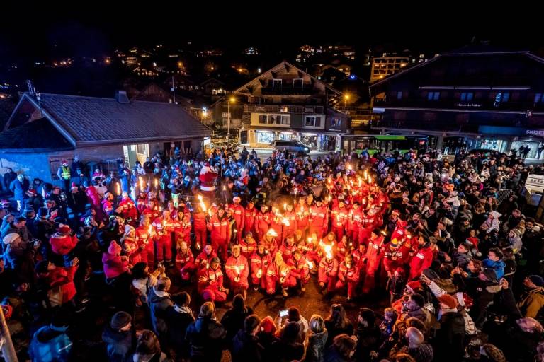 Father Christmas arrives in Châtel ! image1