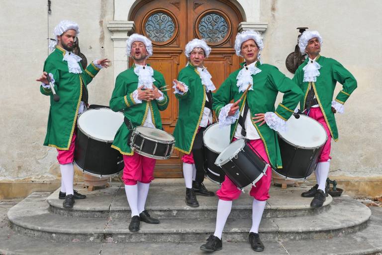 Batucada : Les Marquis image1