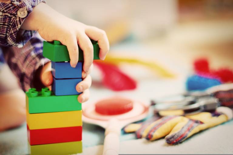 Les bébés du patrimoine : une drôle de maison image1