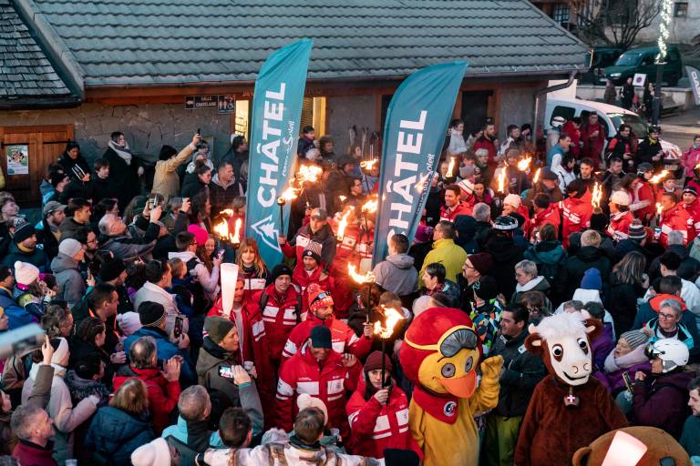 Welcome drink and torchlight arrival image1