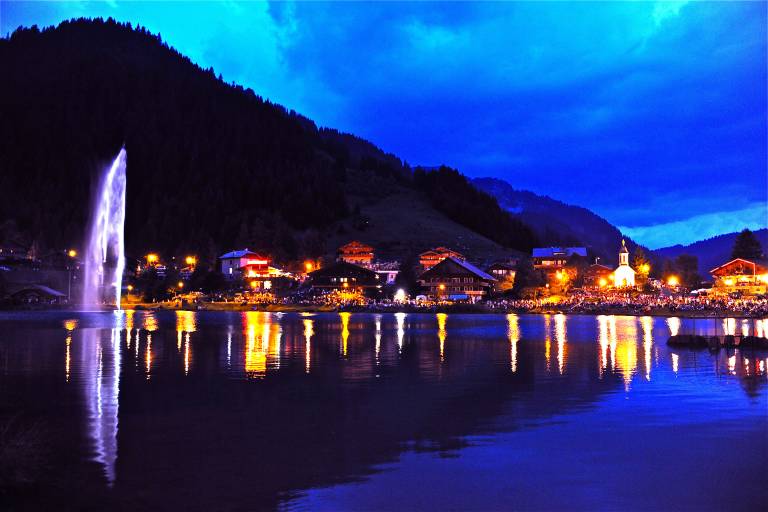 Franco-Swiss advent window image2