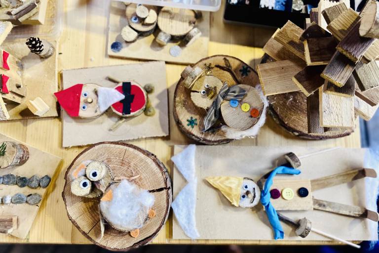 Wooden snowman workshop image2