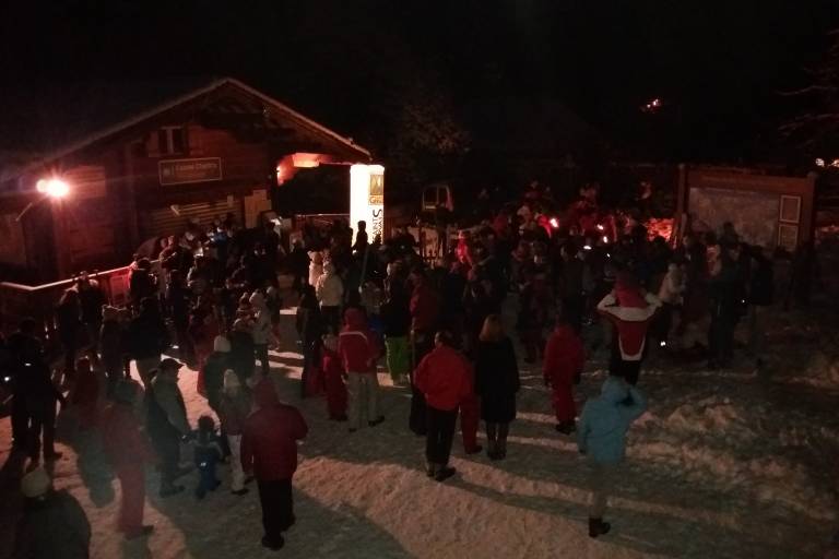 Big Torchlight Descent of the Socio-Economic Actors of the Station image1