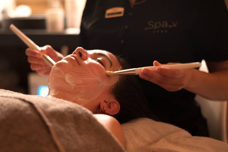 Sunday at the hotel Le V**** Spa image1