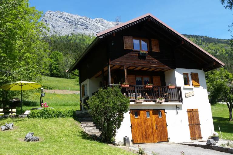 CHALET LA CHA image1