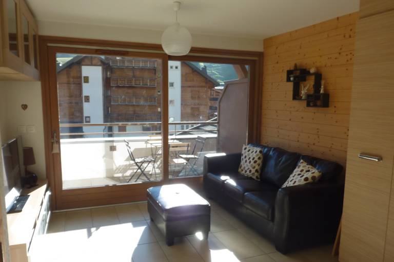 Mangin Nadine image2