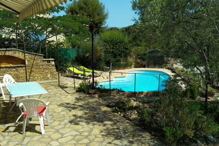 Charming Provencal villa image2