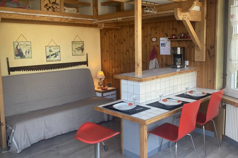 F2 de 34 m2 dans une maison image1