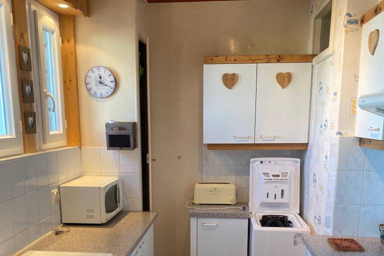F2 de 34 m2 dans une maison image2