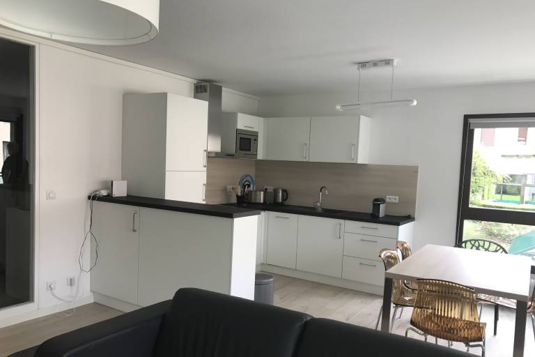 Apartment F3 of 73 m2 in a residence image2