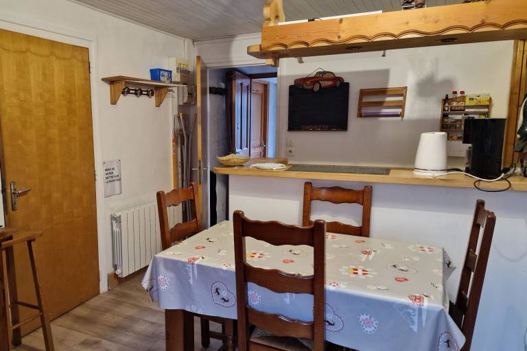 Apartment - 4 persons - Chalet l'Eau Vive image1