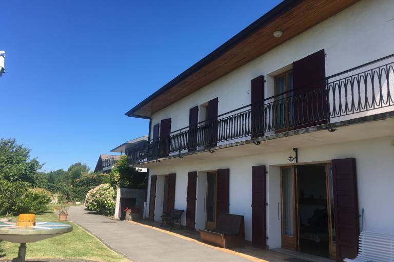 Appartement dans maison - 63m² - 2 chambres - Moille Maryse image2