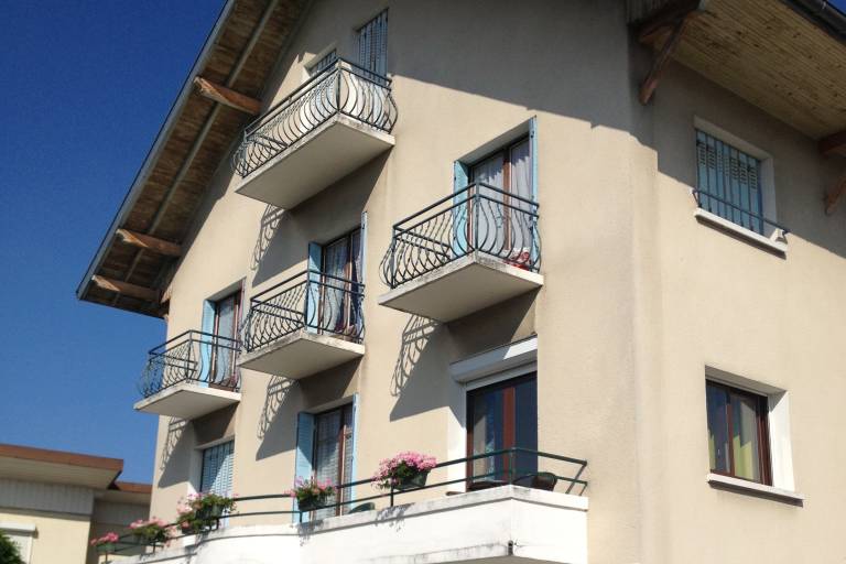 Apartment 'F2' in house - 46m² - 1 bedroom - Brousoz Joëlle image1