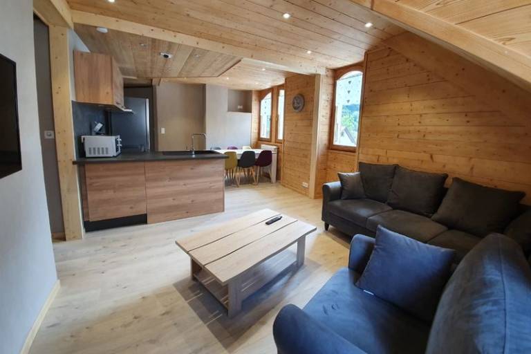 Appartement n°2 dans maison - 70 m² - 3 chambres - Maxit image1