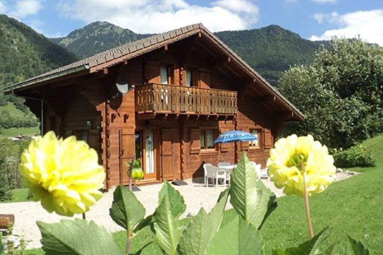 Chalet esprit savoyard Darbon - 78m² - 3 chambres -Demarest Guy image1