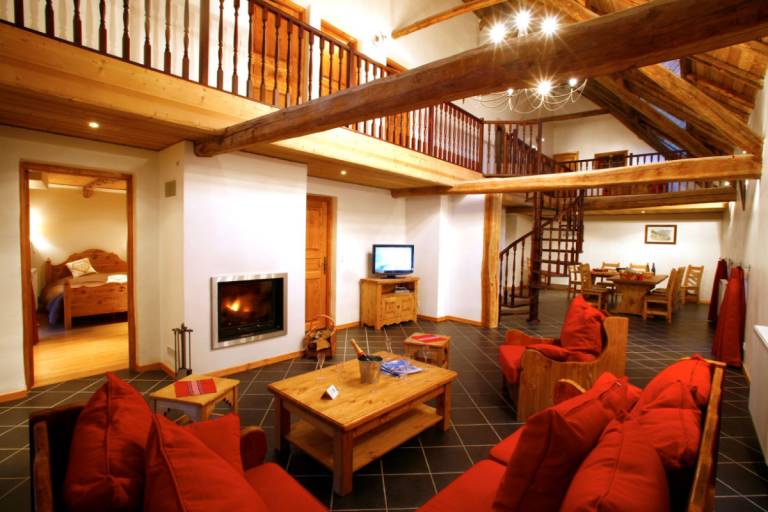 Chez le Marquis du Pontet n°5 - Chalet centre, skis aux pieds image1