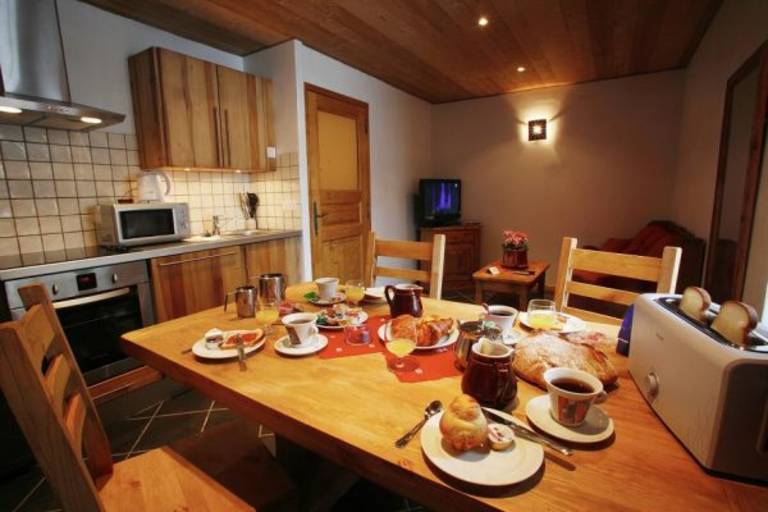 Chez le Marquis du Pontet n°2 - Chalet centre, skis aux pieds image1