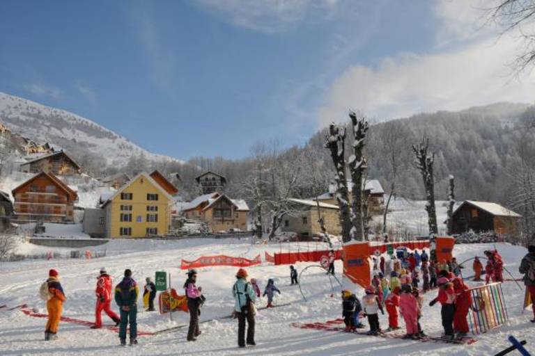 Chez le Marquis du Pontet n°2 - Chalet centre, skis aux pieds image2