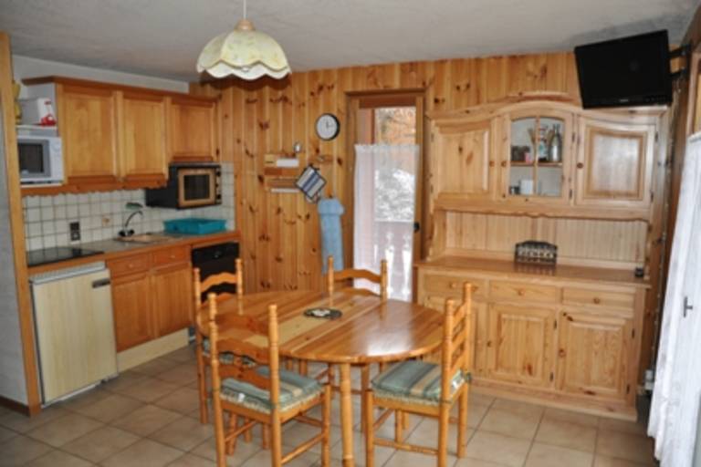 Isabella - B5 image2