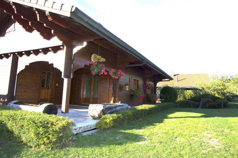 Detached chalet - 78m² - 2 bedrooms - Julliard Monique image1