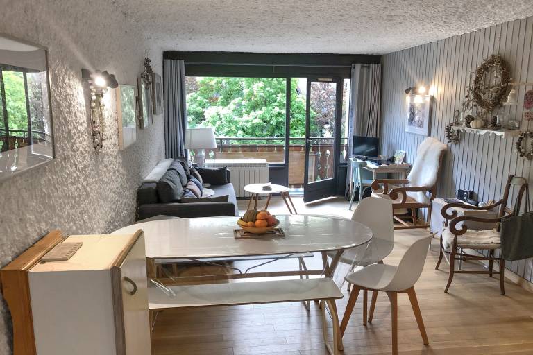 Apartment in residence - 57 m² - 2 bedrooms - Thurel Catherine image2