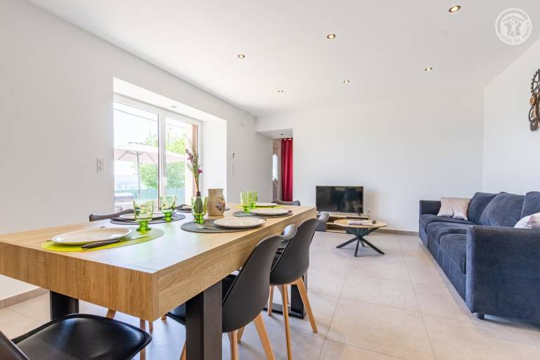 MAISON LEONORA image2