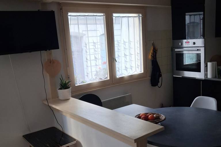 Apartment F2 of 45 m2 in a residence image2