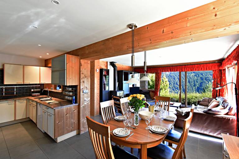 Chalet Mountain Lodge image1