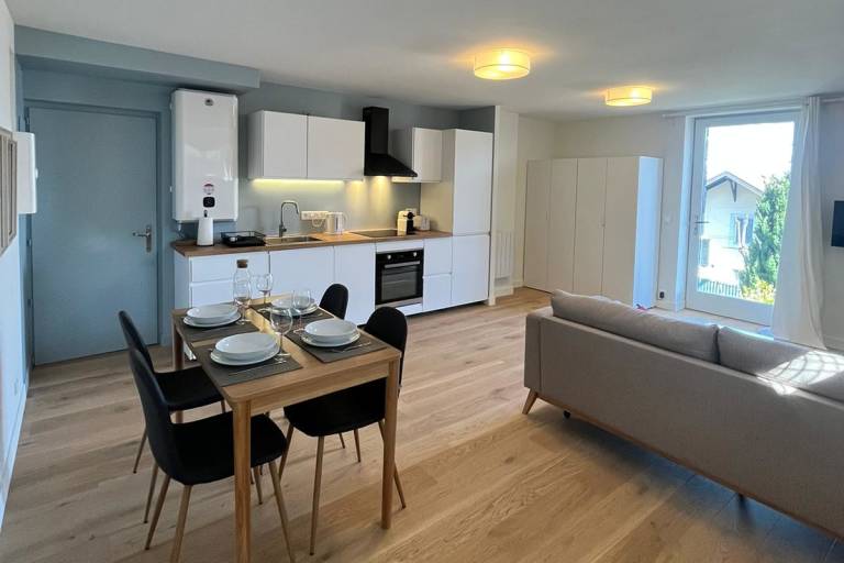 F2 of 38 m2 in a house image2