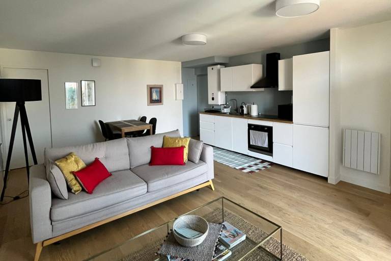 F2 of 38 m2 in a house image1