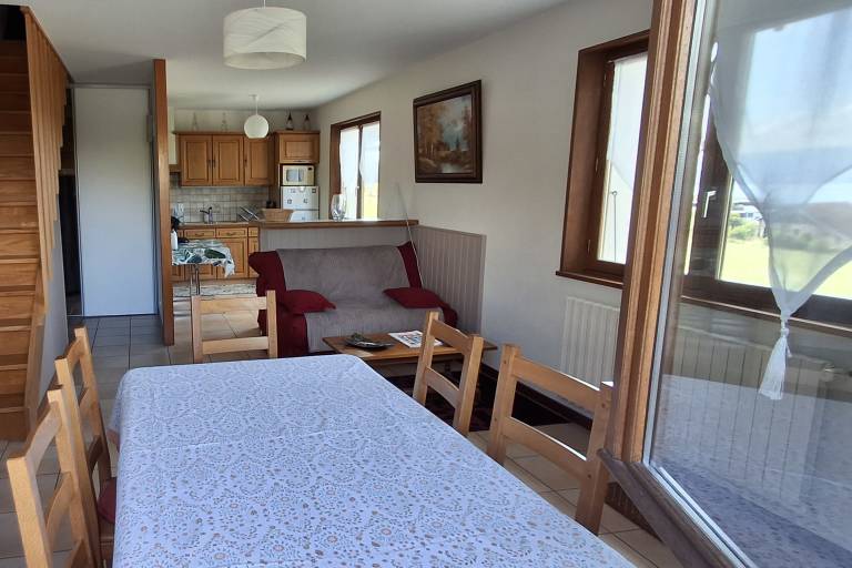 Apartment of 60m2 in a house image2
