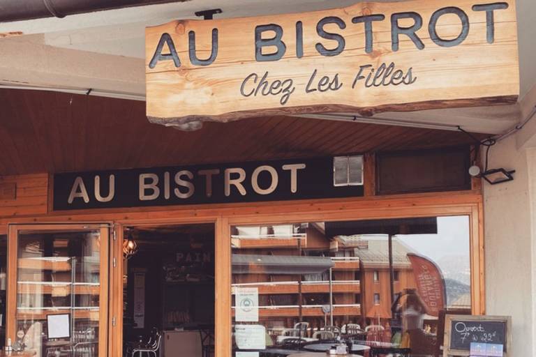 Au bistrot chez les filles image1