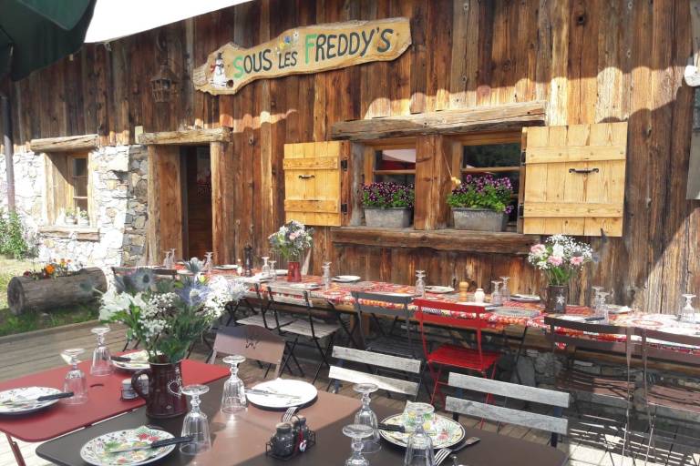 Sous les Freddy's image1