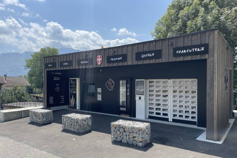 The black box - distributeur de pizzas/paninis/wrap/boissons/fromage/charcuterie/Epicerie - Billième image1