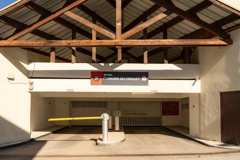 Parking - Coulet image1