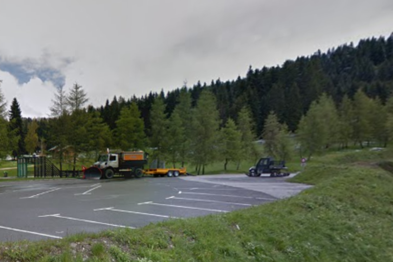 Parking du Lac des Écoles image1