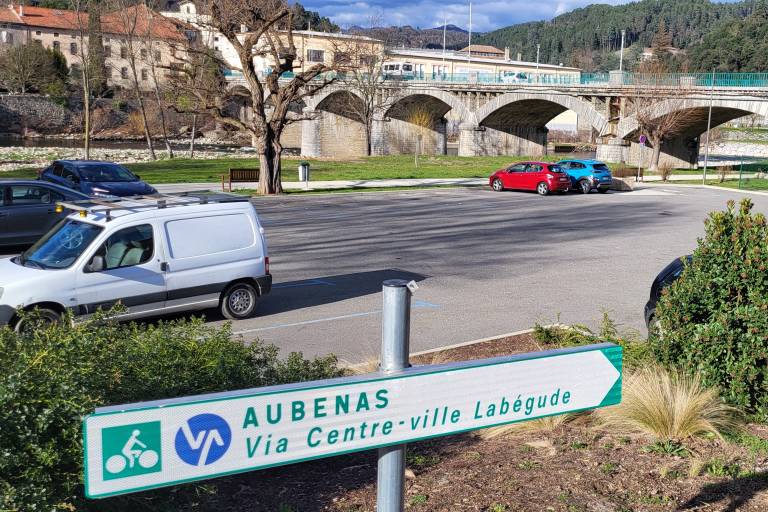 Parking du pont image1
