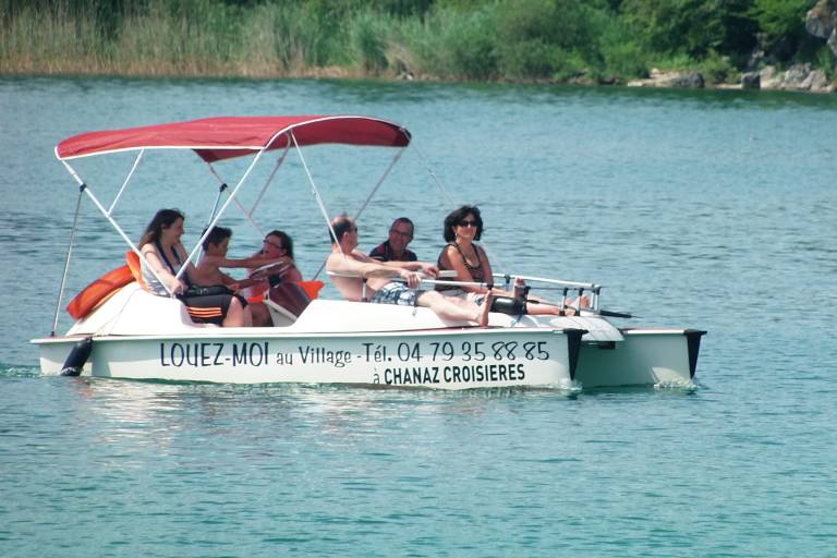 Location de bateaux électriques : Chanaz Croisières image1