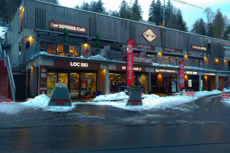 Ski Village 2 - La Clinique du ski image1