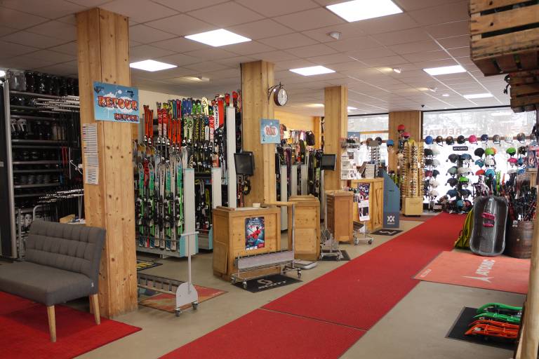 Xtreme Glisses : Ski rental image2