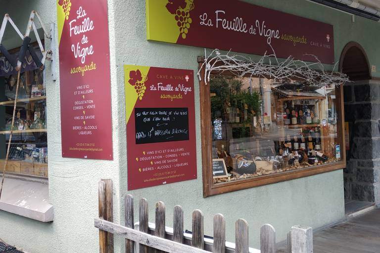 Wine cellar and wine bar - La Feuille de Vigne Savoyarde image2