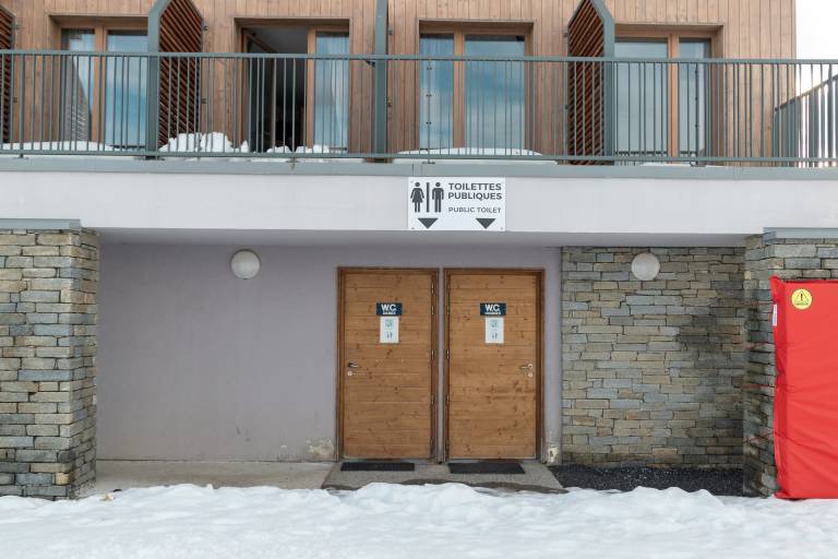Toilettes publiques Samoëns 1600 image2